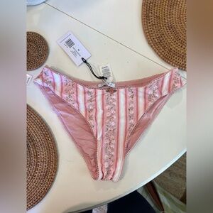 WeWoreWhat rosette scoop bikini bottom- NWT